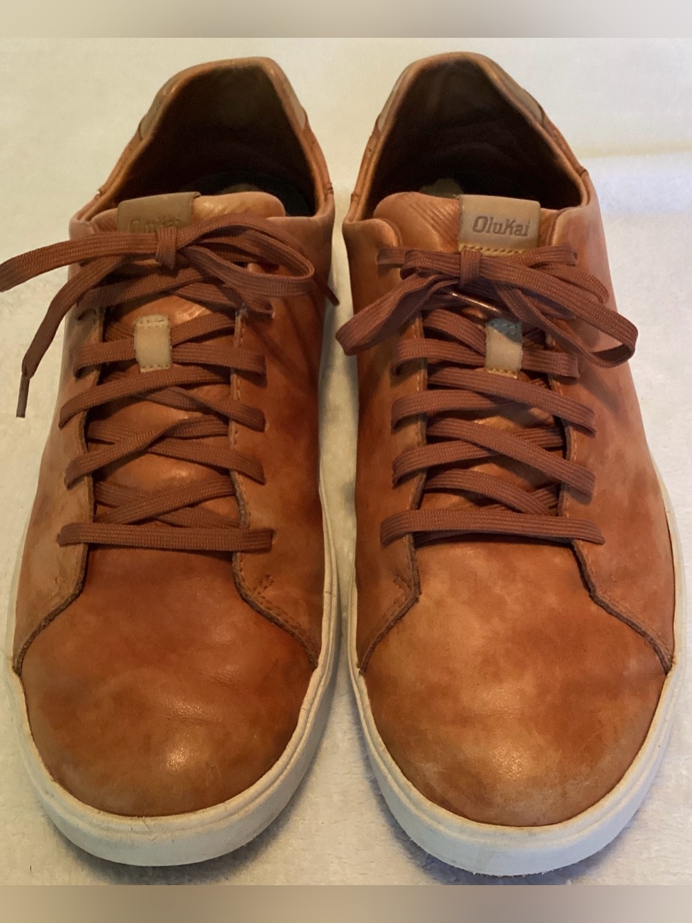 OluKai Men’s Leather Sneakers in Cognac Brown Size 11.5
